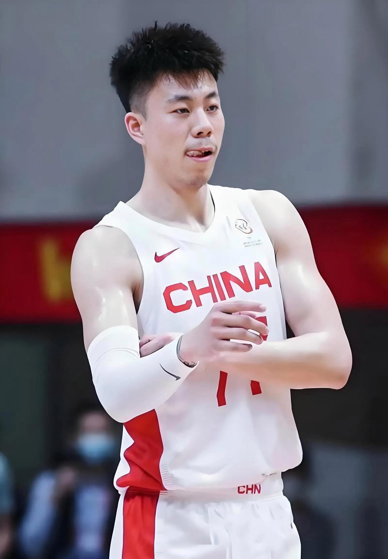 爱游戏官网-职业篮球比赛近况：辽宁男篮成功保持不败的简单介绍