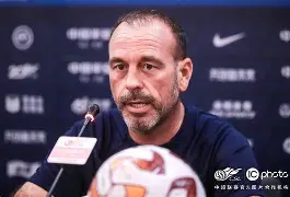-布雷斯达尔斯用全力争胜欲战胜圣埃蒂安